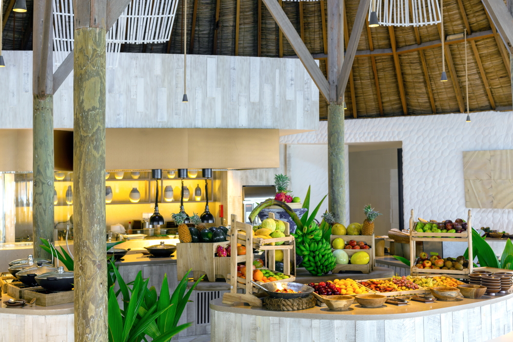 GLM Kashiveli Breakfast Area 1 - Os 4 melhores restaurantes "Farm to Table" nas Maldivas